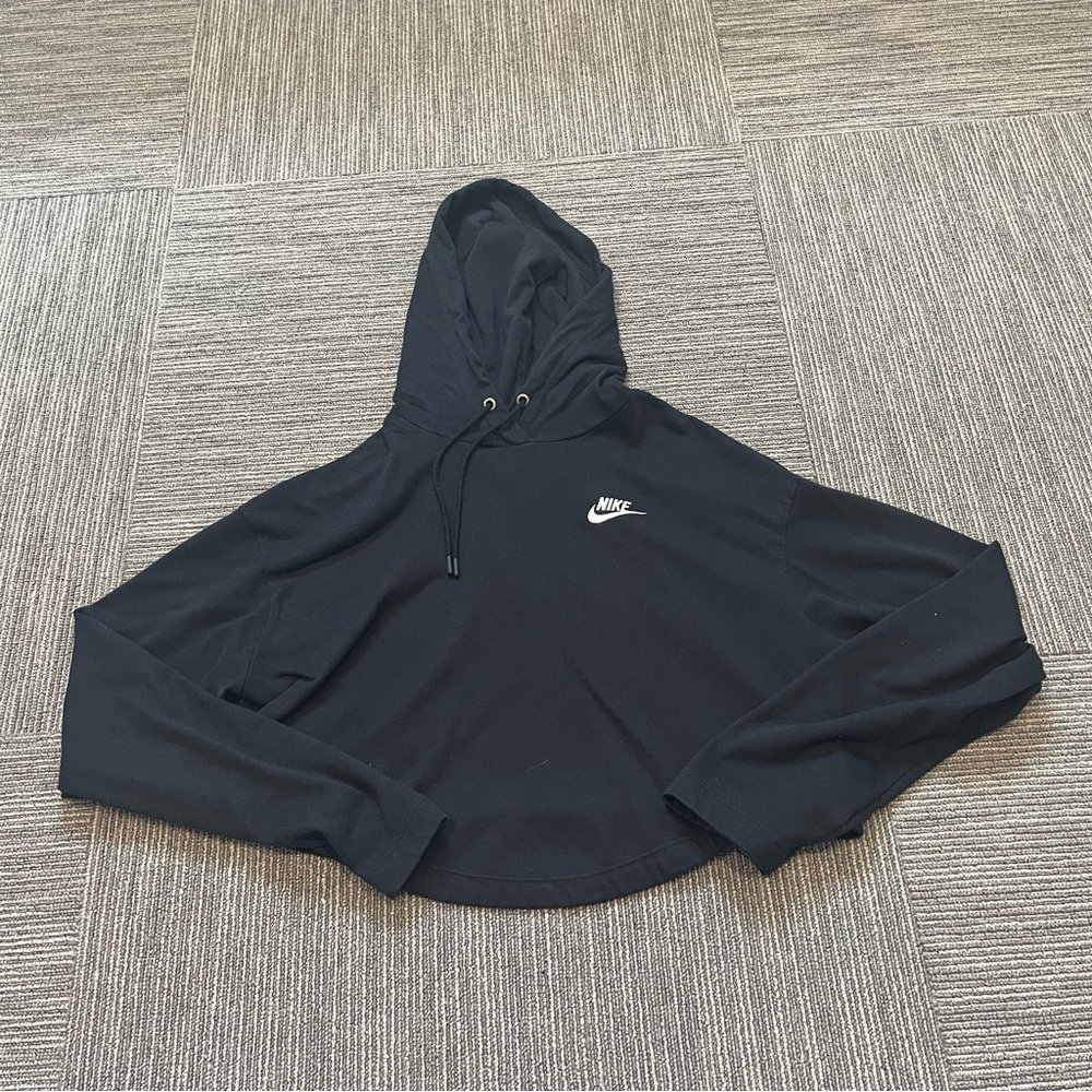 Nike Cropped Black Hoodie Sweatshirt